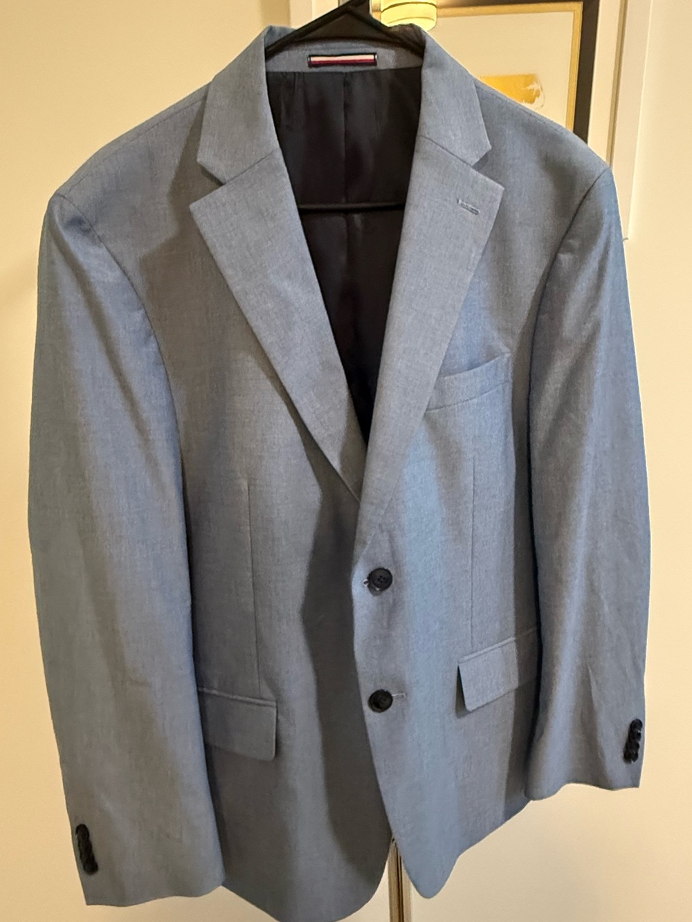 Tommy Hilfiger Light Blue Men's Two-Button Blazer & Suit Pants, Tie and Belt